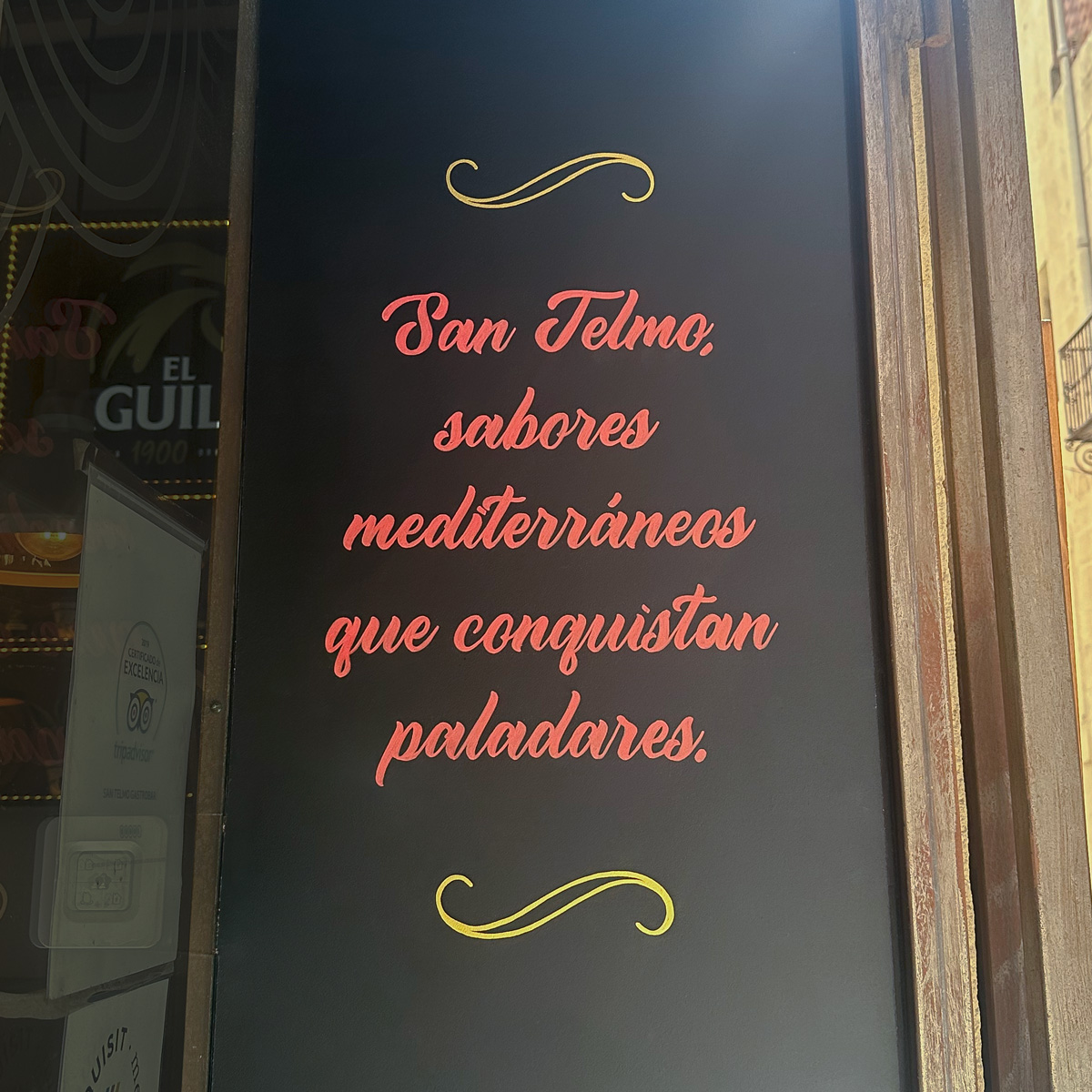 Pizarra pintada a mano